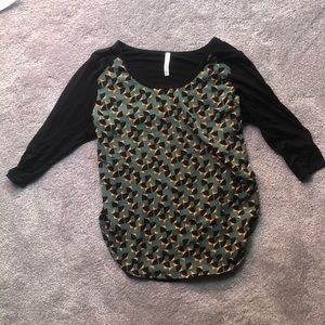 Gilli Black and Green Top with Triangular Pattern